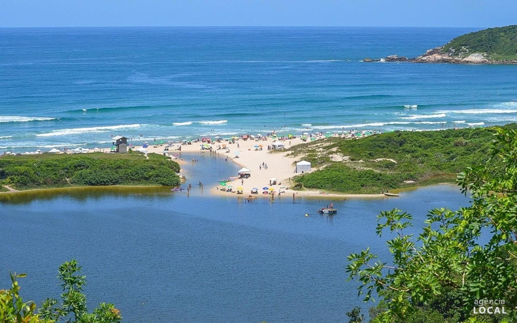Pousada Bangalôs do Rosa com VISTA PANORÂMICA - Bangalôs com HIDROMASSAGEM, LAREIRA e PISCINA Praia do Rosa Exterior foto